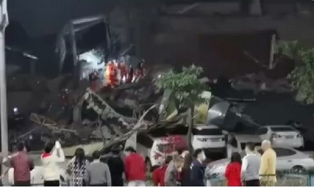 Најмање десет особа ПОГИНУЛО приликом рушења карантина